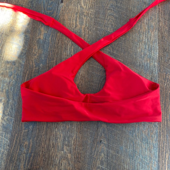 Zaful Criss Cross Tie Neck Halter Bikini Top - Picture 3 of 5